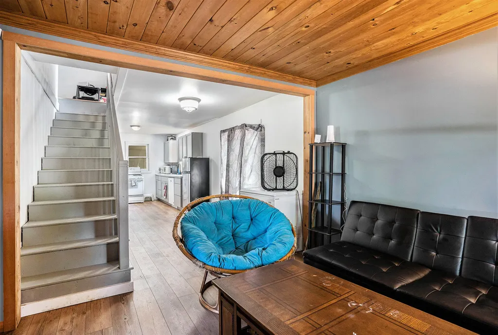 2982 Mcdermott Street Norton Shores City MI 49444