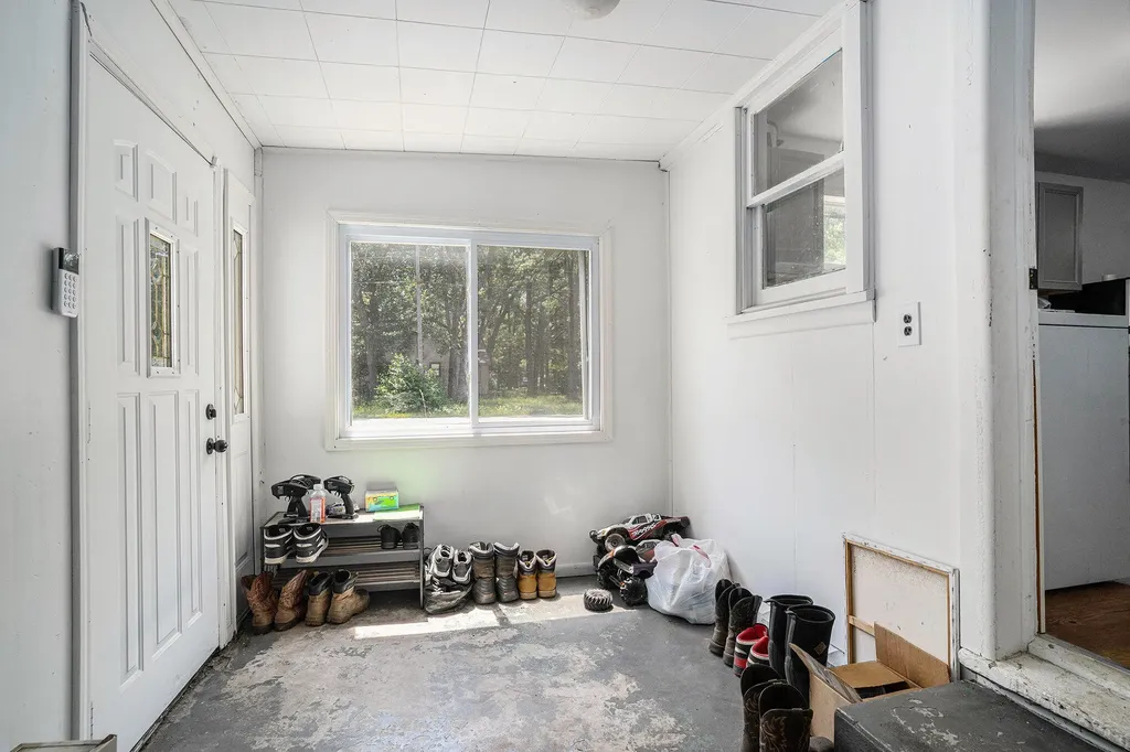 2982 Mcdermott Street Norton Shores City MI 49444