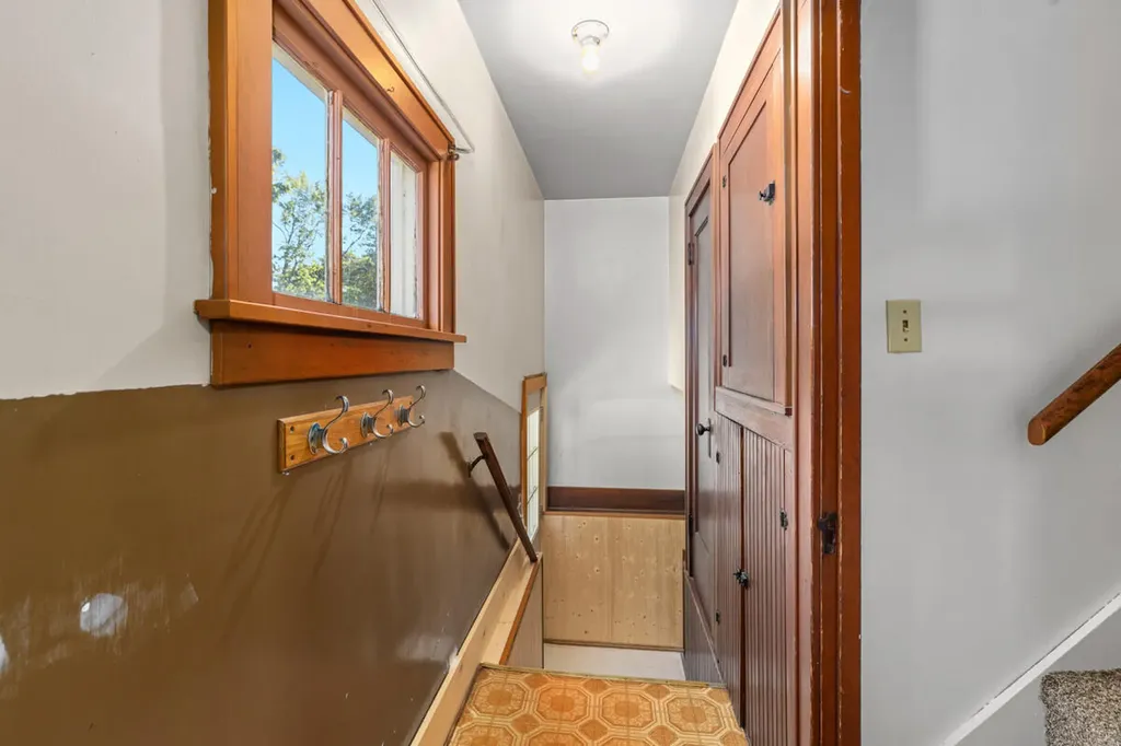 1119 Columbus Avenue Grand Haven City MI 49417