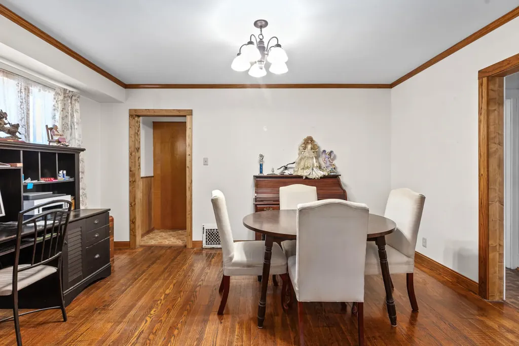 1119 Columbus Avenue Grand Haven City MI 49417