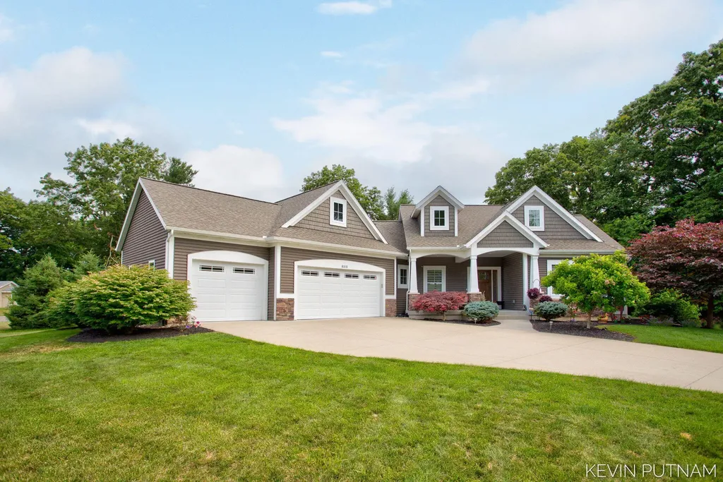 6515 134th Ave Avenue Saugatuck Township MI 49453