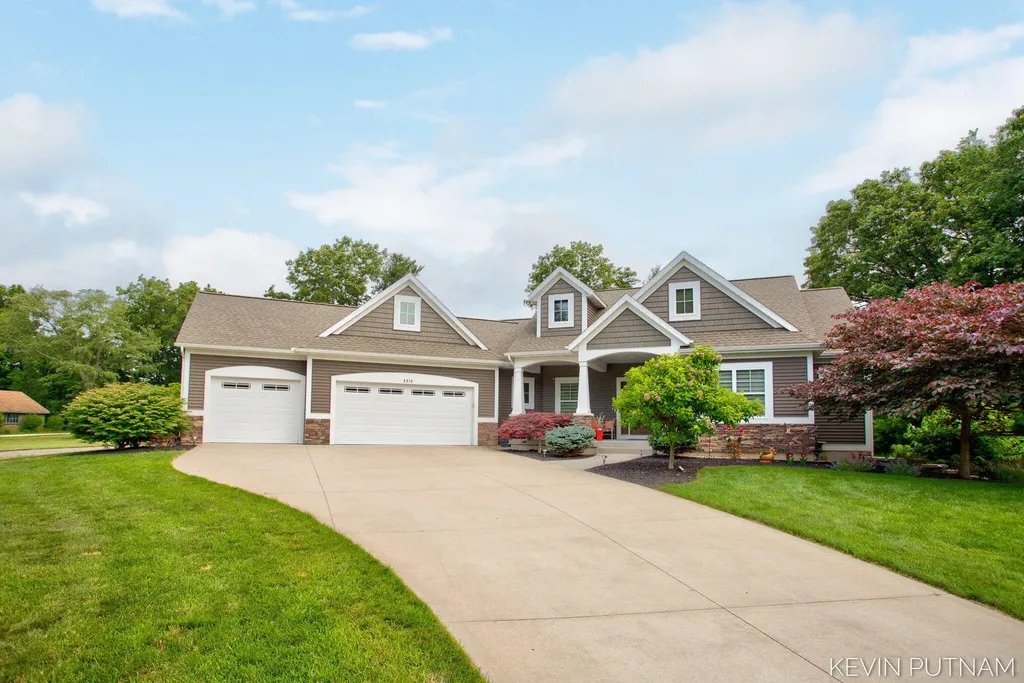 6515 134th Ave Avenue Saugatuck Township MI 49453