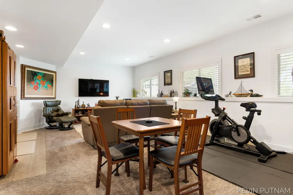 6515 134th Ave Avenue Saugatuck Township MI 49453