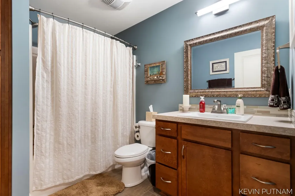 6515 134th Ave Avenue Saugatuck Township MI 49453