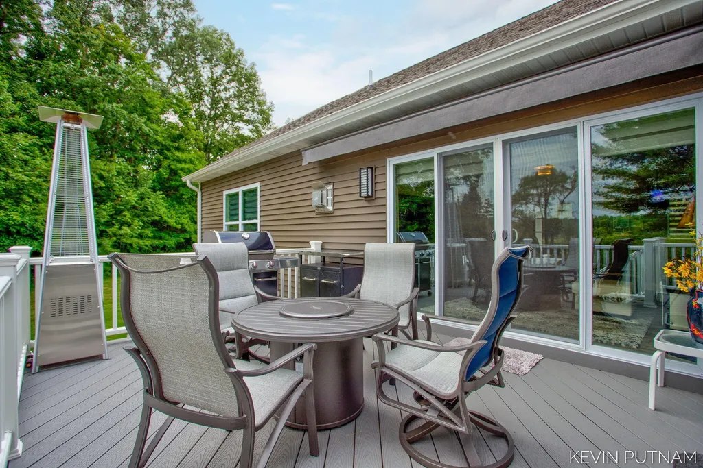 6515 134th Ave Avenue Saugatuck Township MI 49453