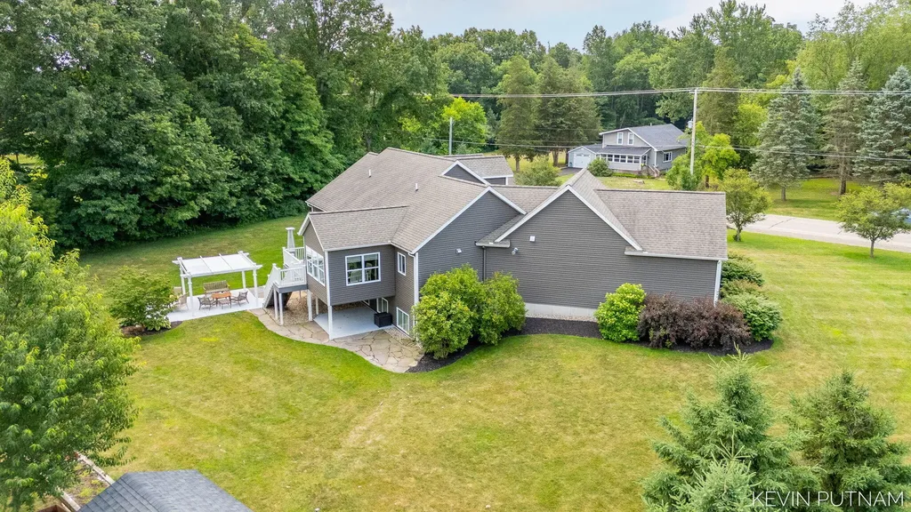 6515 134th Ave Avenue Saugatuck Township MI 49453