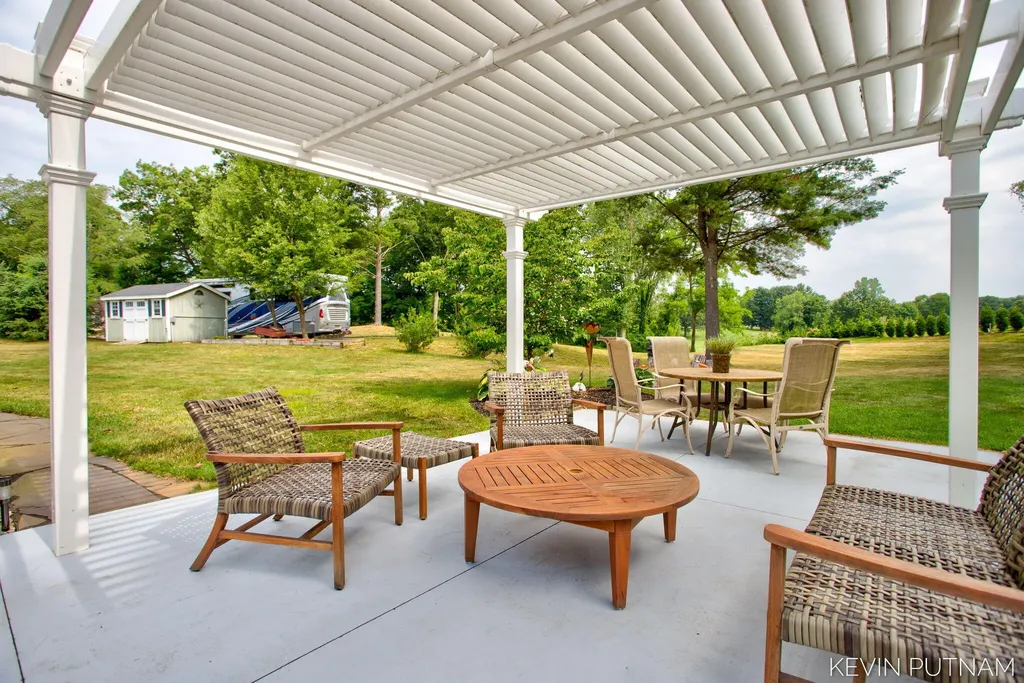 6515 134th Ave Avenue Saugatuck Township MI 49453