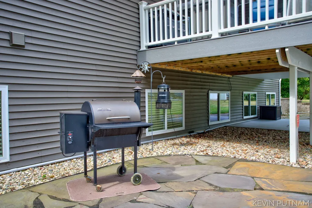6515 134th Ave Avenue Saugatuck Township MI 49453