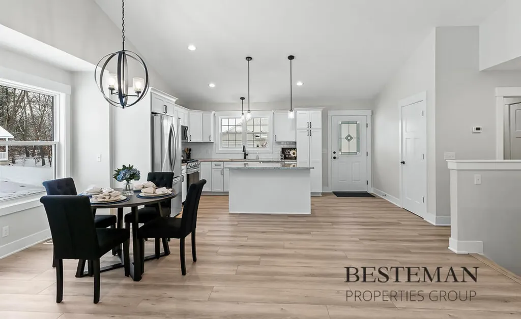 1516 W Addison Way Laketon Township MI 49445