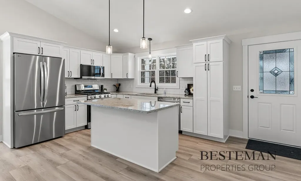 1516 W Addison Way Laketon Township MI 49445