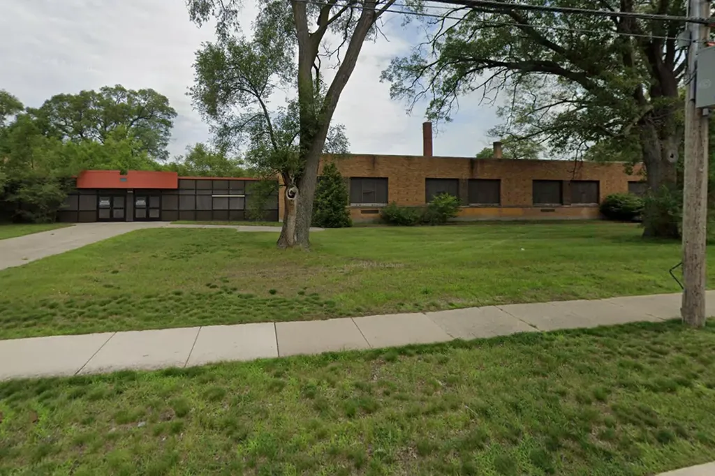 1442 E Broadway Avenue Norton Shores City MI 49444
