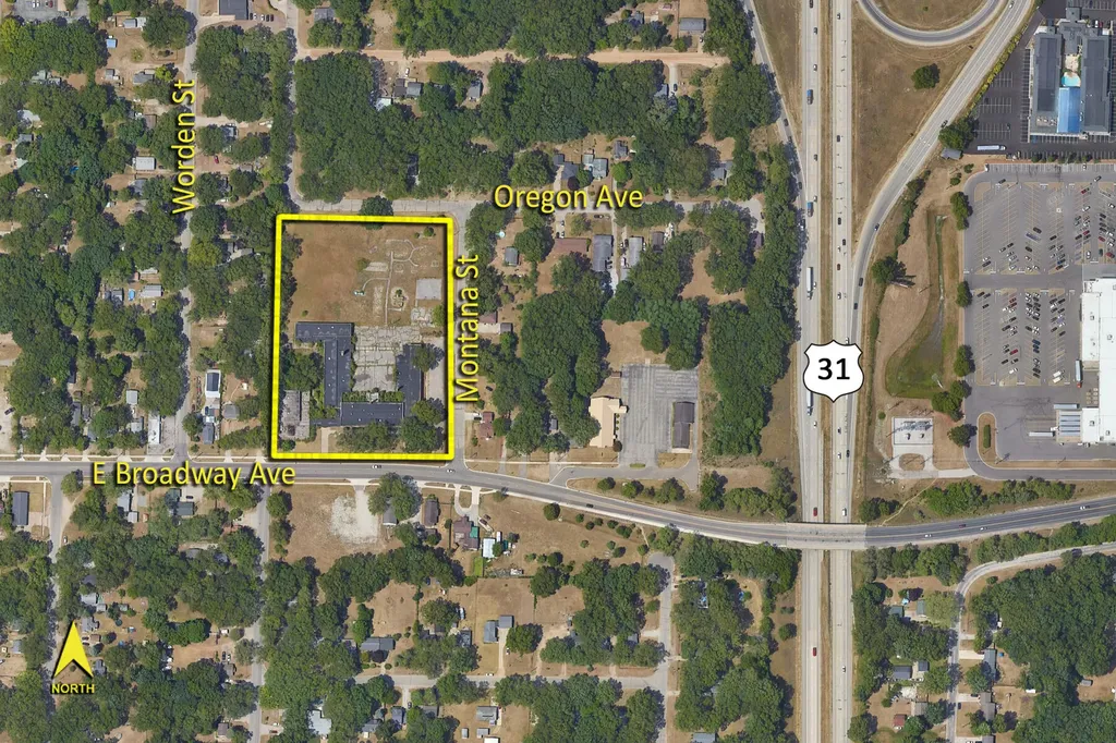 1442 E Broadway Avenue Norton Shores City MI 49444