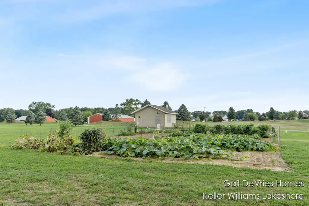 4494 Meadow Pond Way Heath Township MI 49419