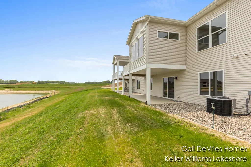 4494 Meadow Pond Way Heath Township MI 49419