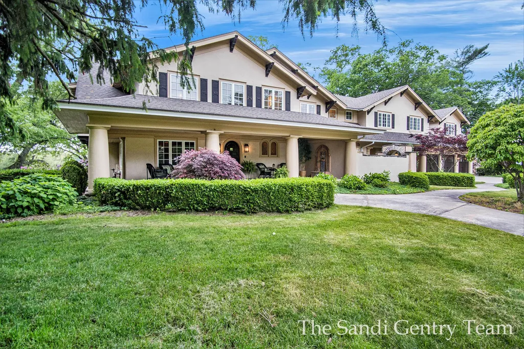 18635 N Fruitport Road Spring Lake Township MI 49456