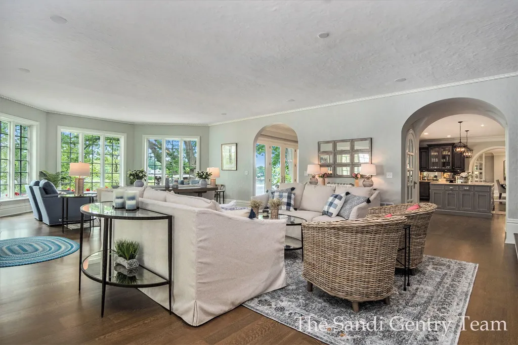 18635 N Fruitport Road Spring Lake Township MI 49456