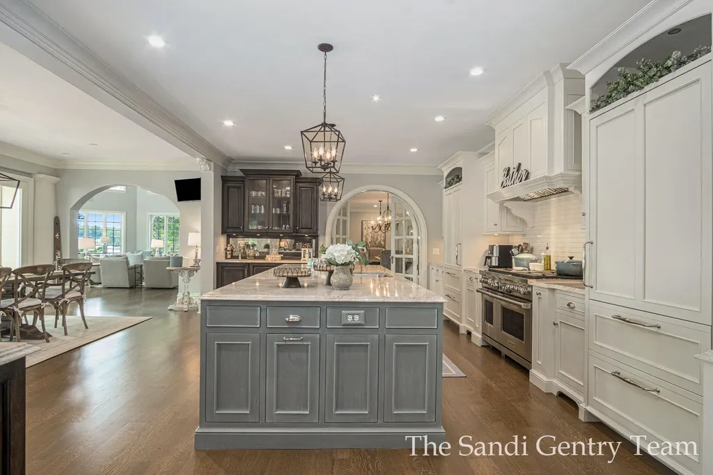18635 N Fruitport Road Spring Lake Township MI 49456