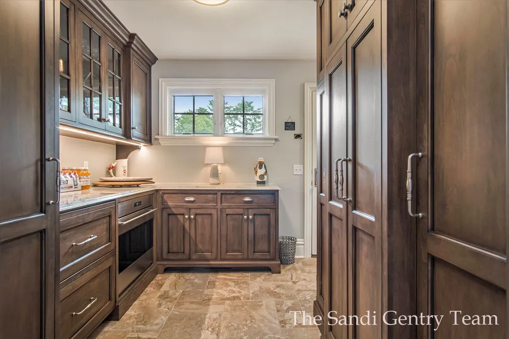 18635 N Fruitport Road Spring Lake Township MI 49456