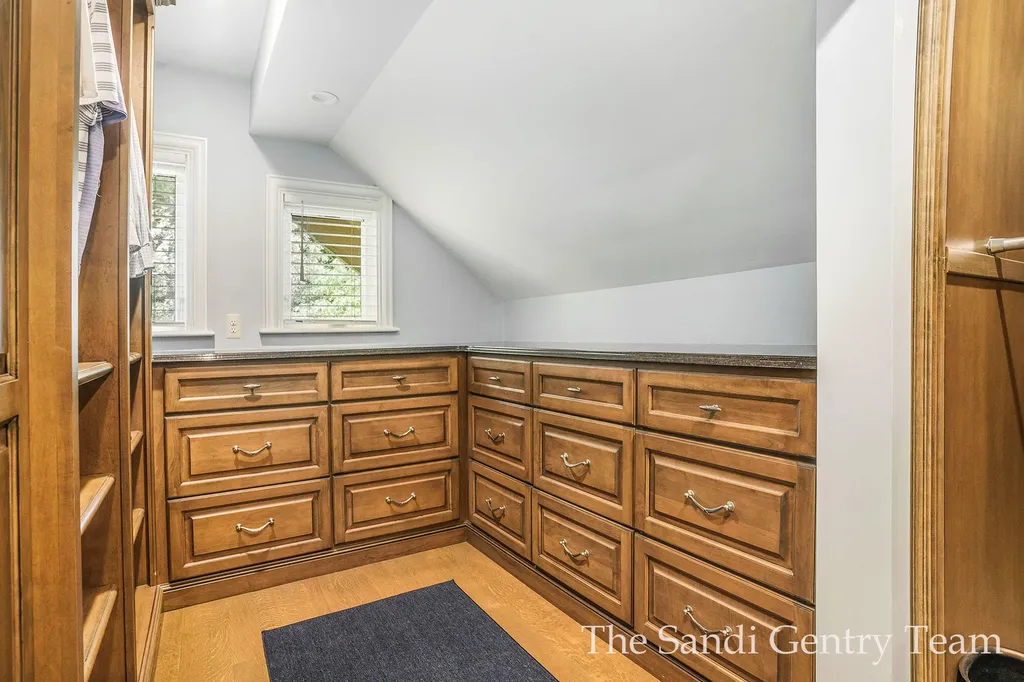 18635 N Fruitport Road Spring Lake Township MI 49456