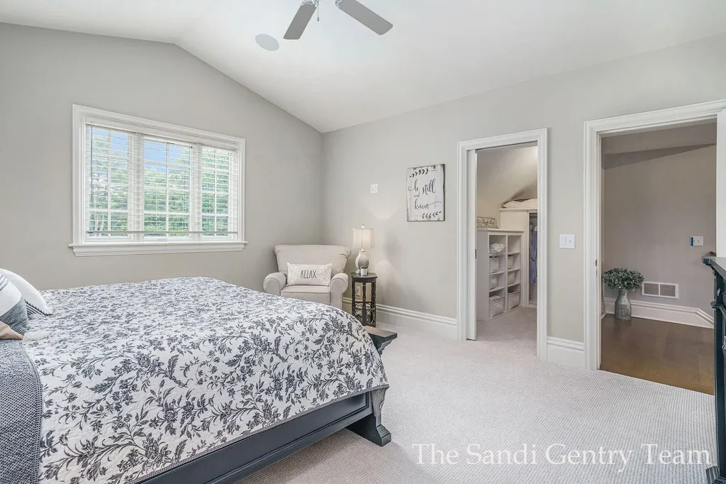 18635 N Fruitport Road Spring Lake Township MI 49456