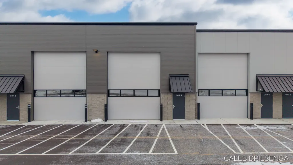 460 Cleveland Avenue Holland City MI 49423