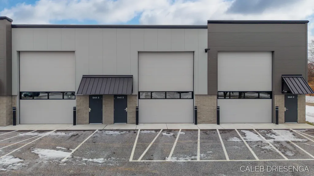 460 Cleveland Avenue Holland City MI 49423