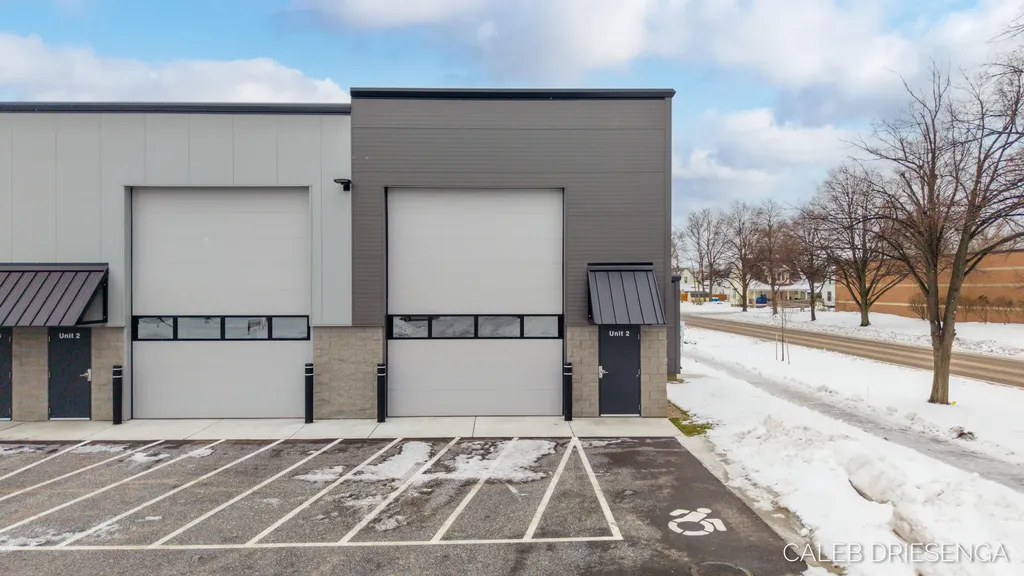 460 Cleveland Avenue Holland City MI 49423