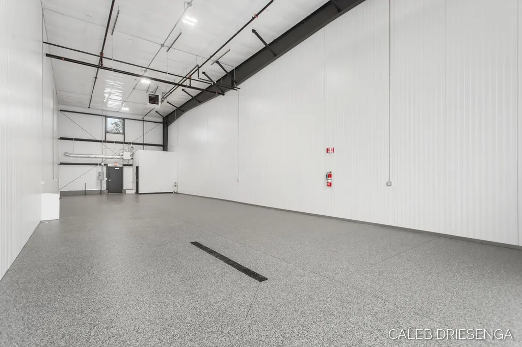 460 Cleveland Avenue Holland City MI 49423