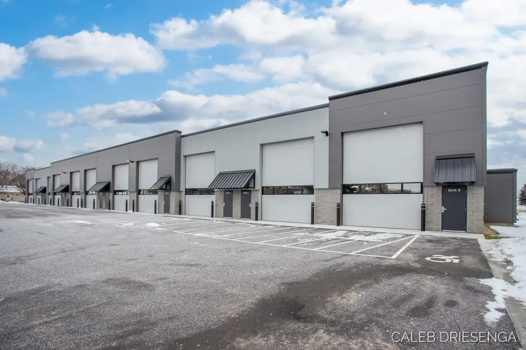 460 Cleveland Avenue Holland City MI 49423
