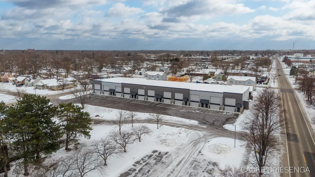 460 Cleveland Avenue Holland City MI 49423