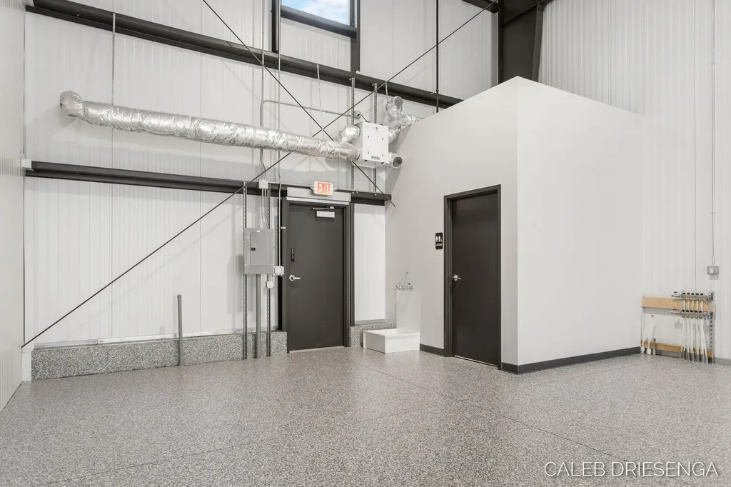 460 Cleveland Avenue Holland City MI 49423