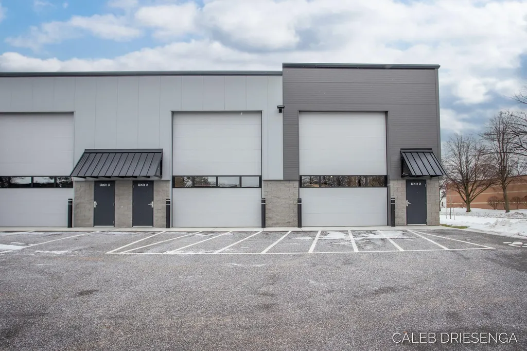 460 Cleveland Avenue Holland City MI 49423