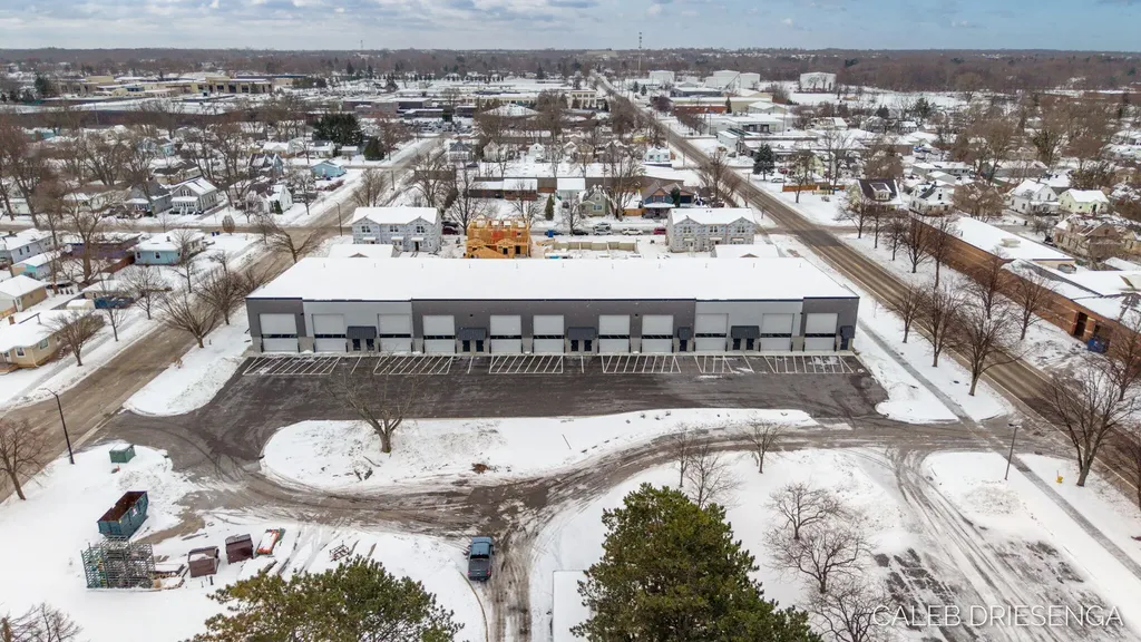 460 Cleveland Avenue Holland City MI 49423