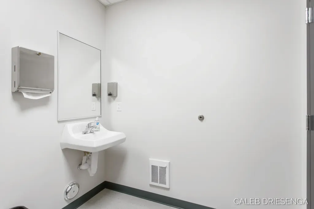460 Cleveland Avenue Holland City MI 49423