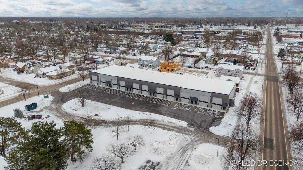 460 Cleveland Avenue Holland City MI 49423