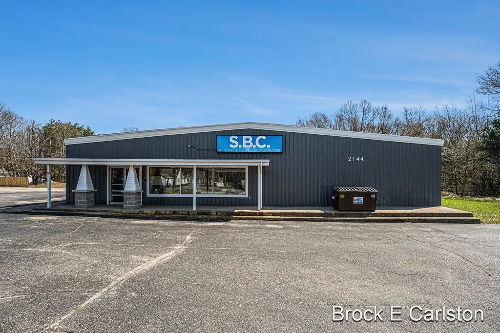2144 Whitehall Road Muskegon Charter Township MI 49445