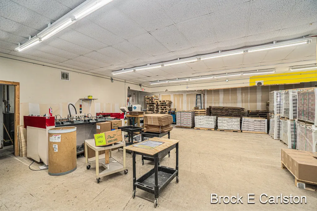 2144 Whitehall Road Muskegon Charter Township MI 49445