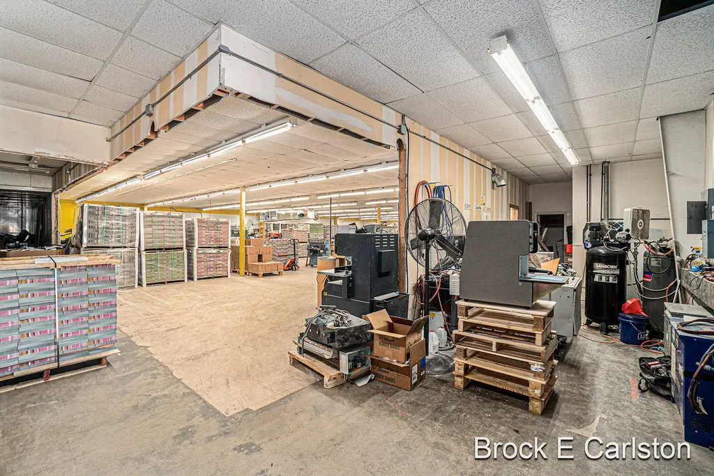 2144 Whitehall Road Muskegon Charter Township MI 49445