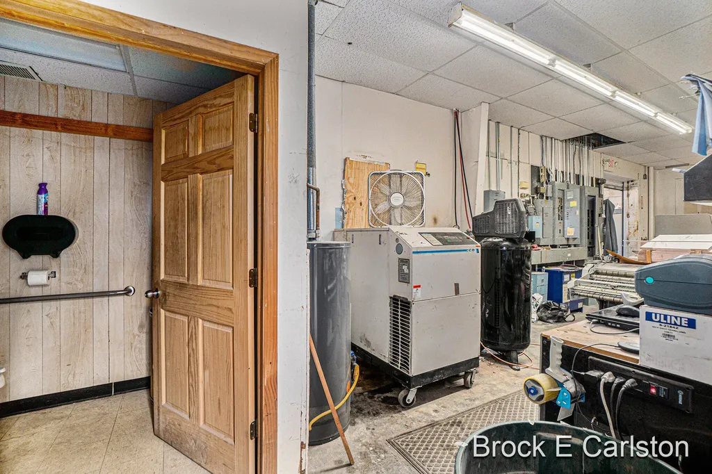 2144 Whitehall Road Muskegon Charter Township MI 49445