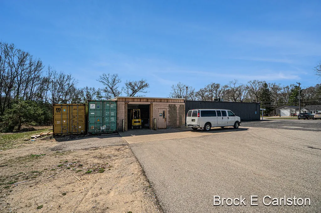 2144 Whitehall Road Muskegon Charter Township MI 49445
