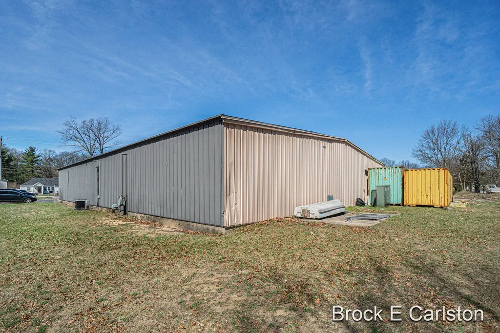 2144 Whitehall Road Muskegon Charter Township MI 49445