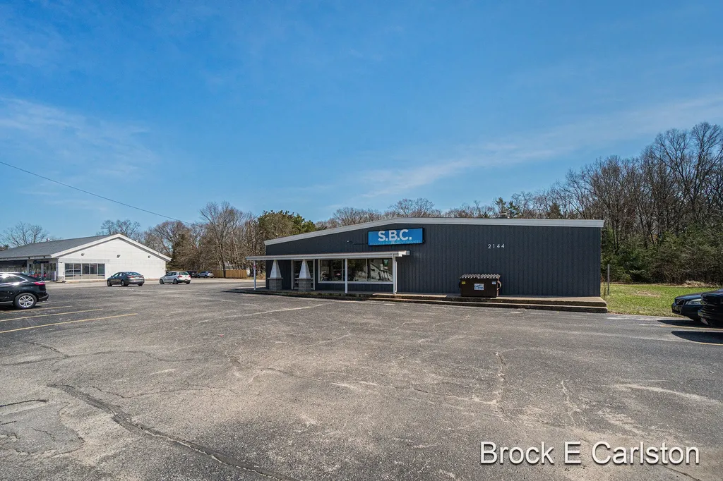 2144 Whitehall Road Muskegon Charter Township MI 49445
