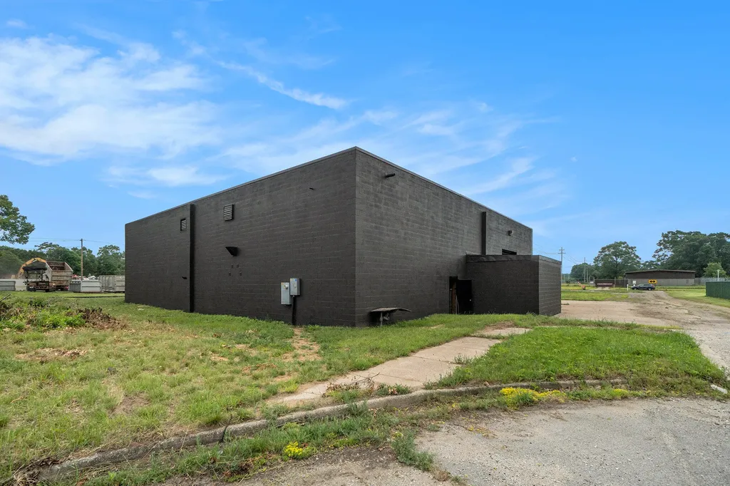 422 W Hovey Avenue Muskegon Heights City MI 49444