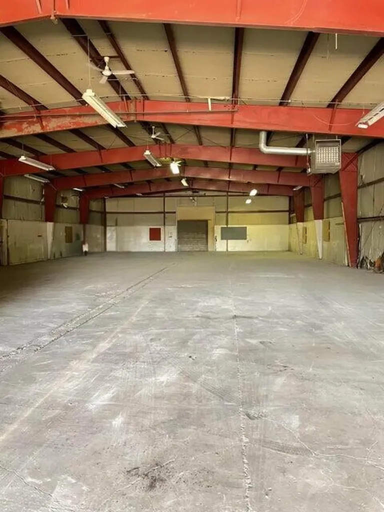 422 W Hovey Avenue Muskegon Heights City MI 49444