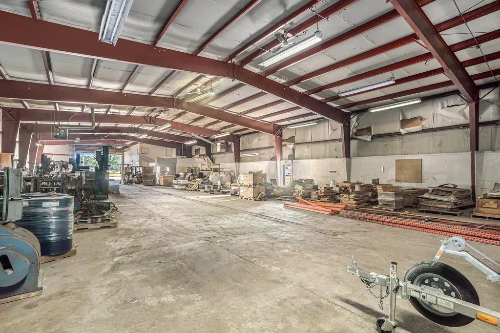 422 W Hovey Avenue Muskegon Heights City MI 49444