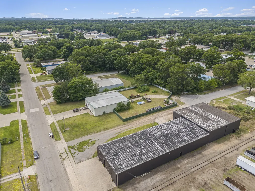 422 W Hovey Avenue Muskegon Heights City MI 49444