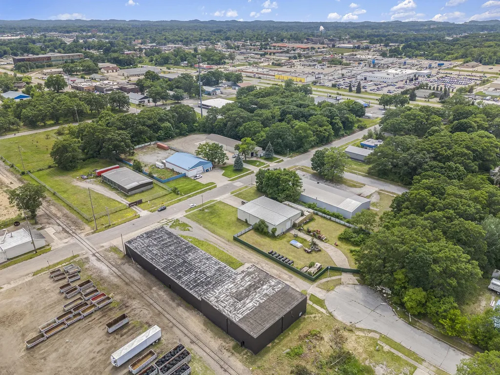 422 W Hovey Avenue Muskegon Heights City MI 49444