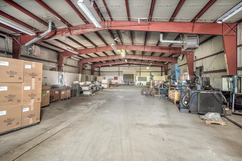 422 W Hovey Avenue Muskegon Heights City MI 49444