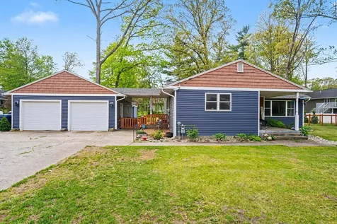 2969 E Pontaluna Road Fruitport Charter Township MI 49415