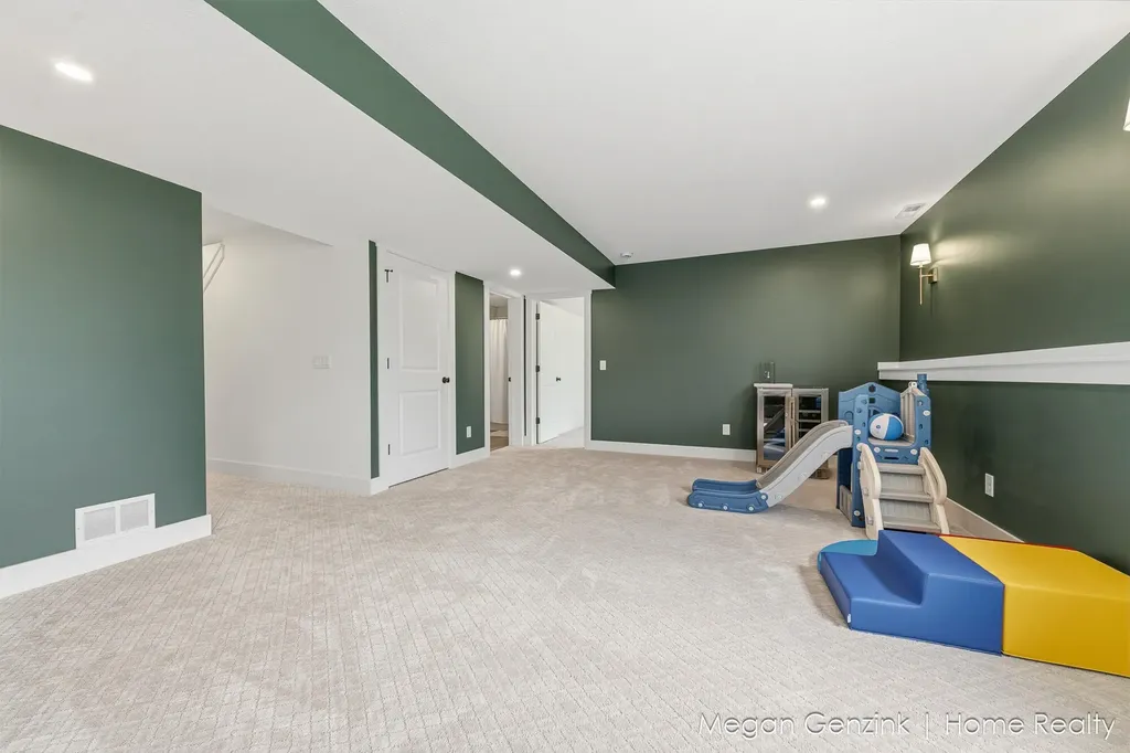 3131 Timberpine Avenue Park Township MI 49424